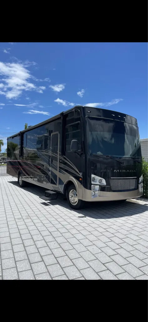 2021 Coachmen Mirada 35ES 36' Class A Motorhome 181672