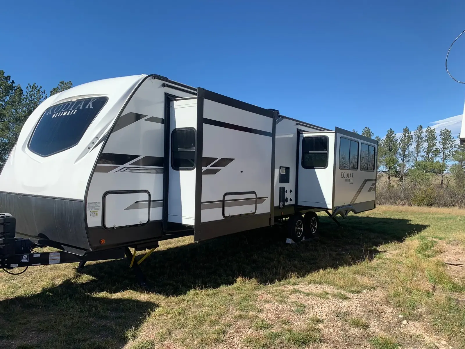 2021 Dutchmen Kodiak Ultimate Travel Trailer