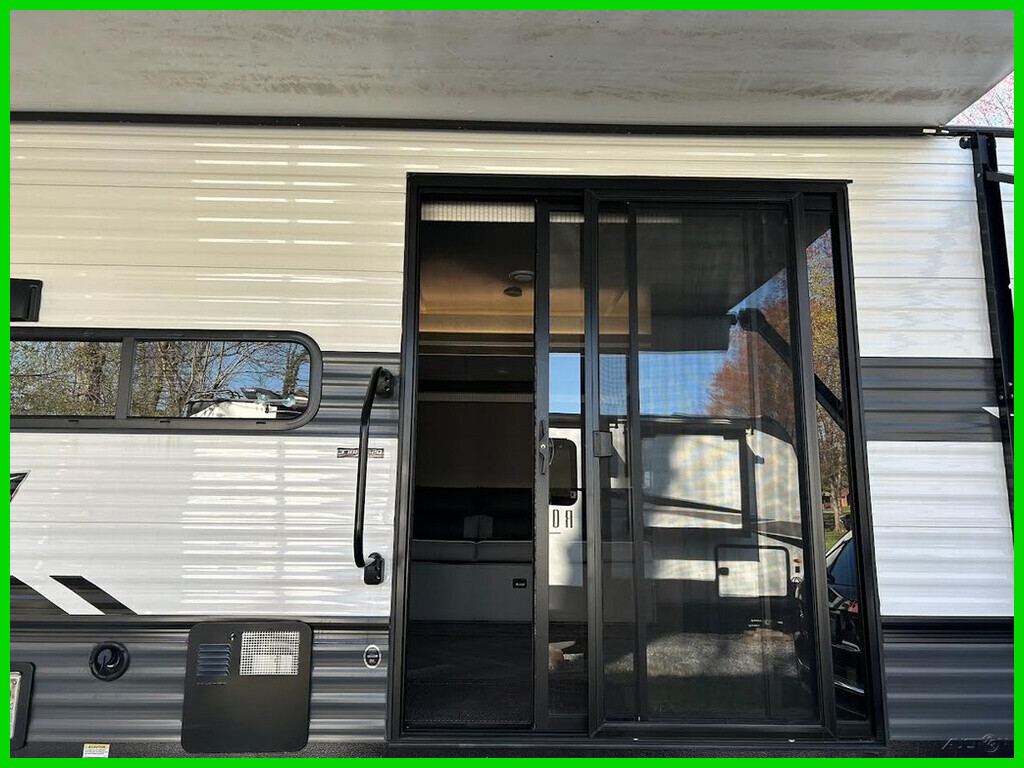 2021 Forest River Wildwood 37BHSS2Q 39Ft Travel Trailer Sleeps 8 Stock#593359