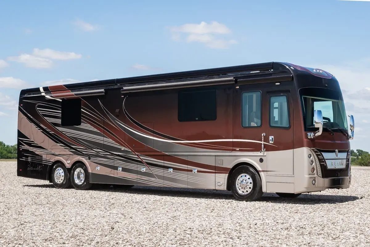 2021 Foretravel Presidential Series Realm LVMS