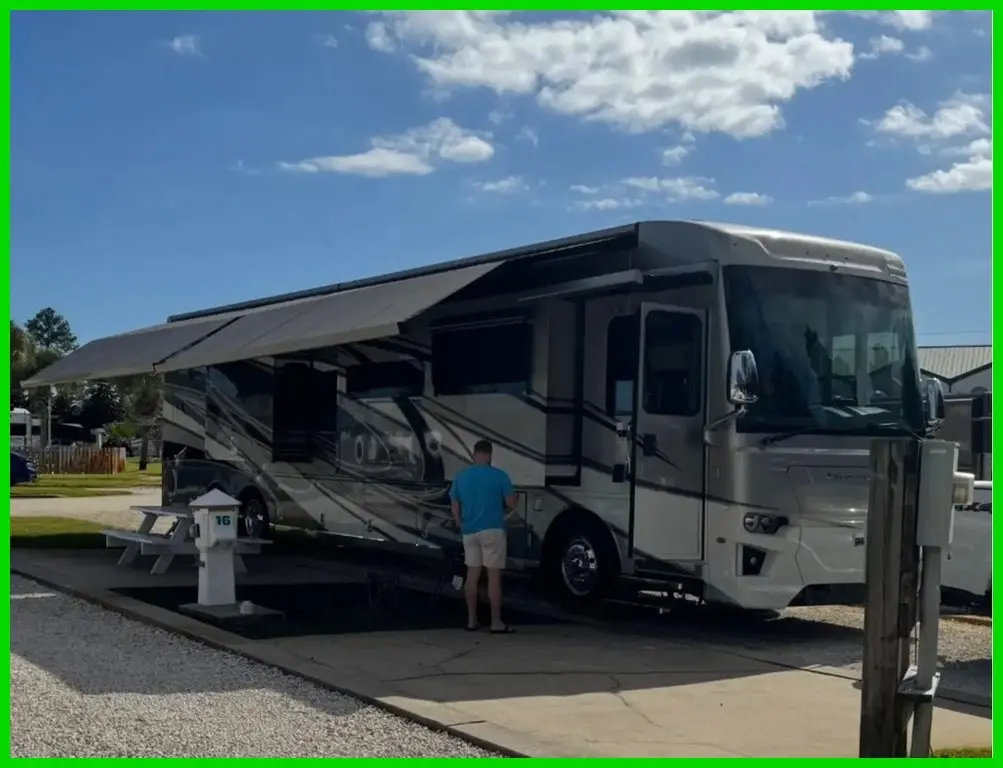 2021 Newmar Dutch Star 4369 Class A Motorhome
