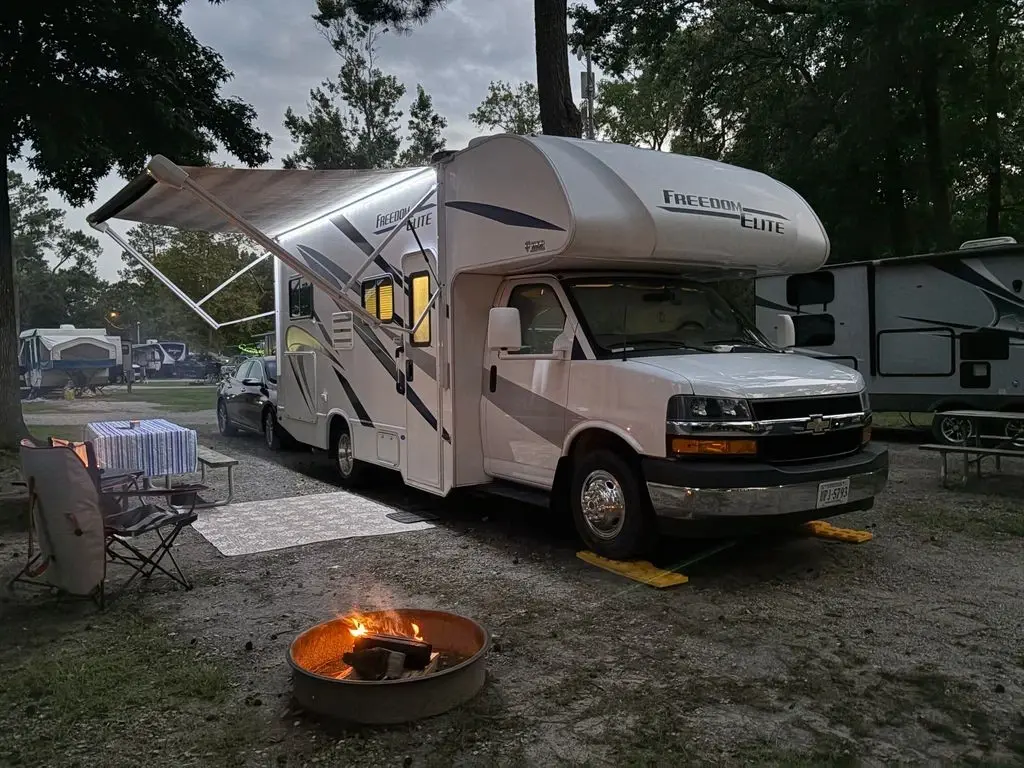 2021 Thor Motor Coach Freedom Elite 22HE 24' Class C Motorhome 185315
