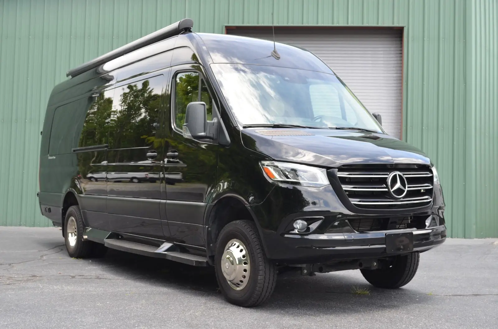 2021 Ultimate Toys RV Mercedes-Benz Sprinter 3500XD 4x4 Class B Weekender 170"