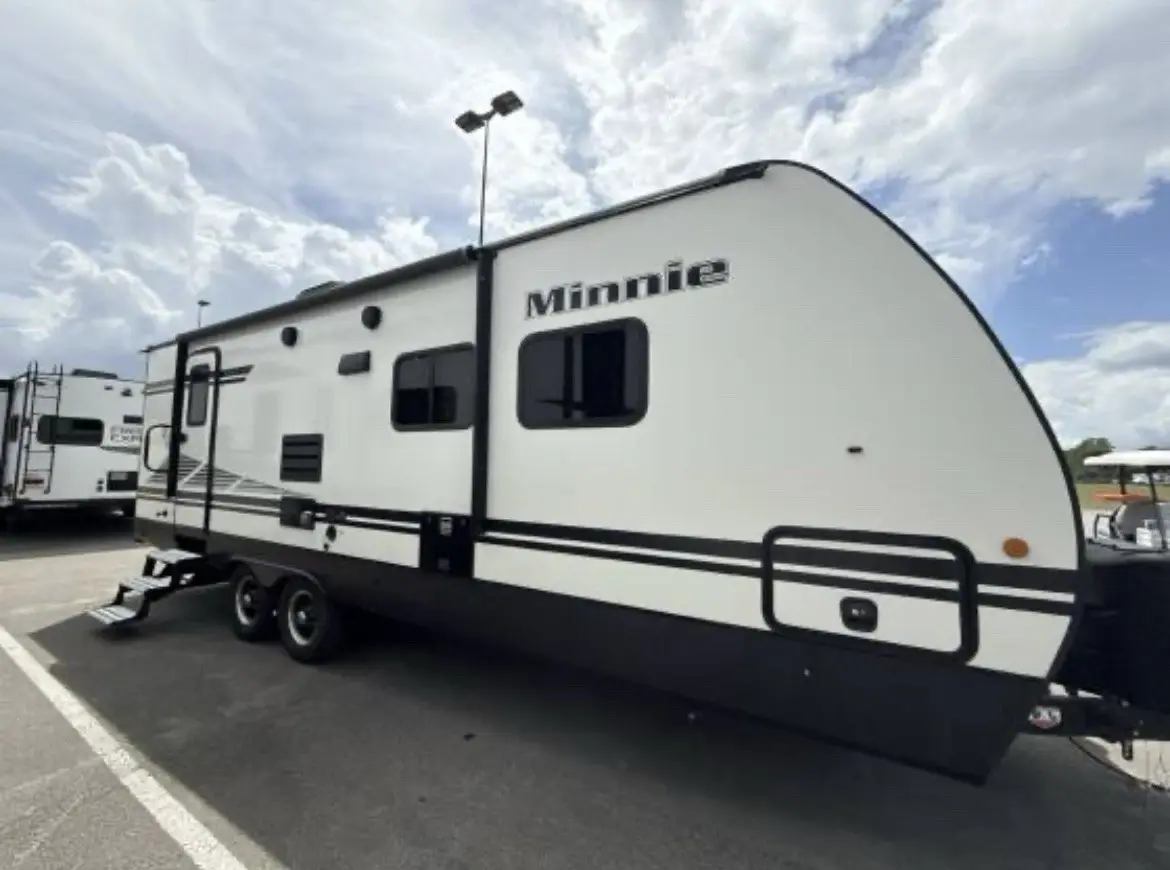 2021 Winnebago Minnie 2701RBS 29ft Travel Trailer