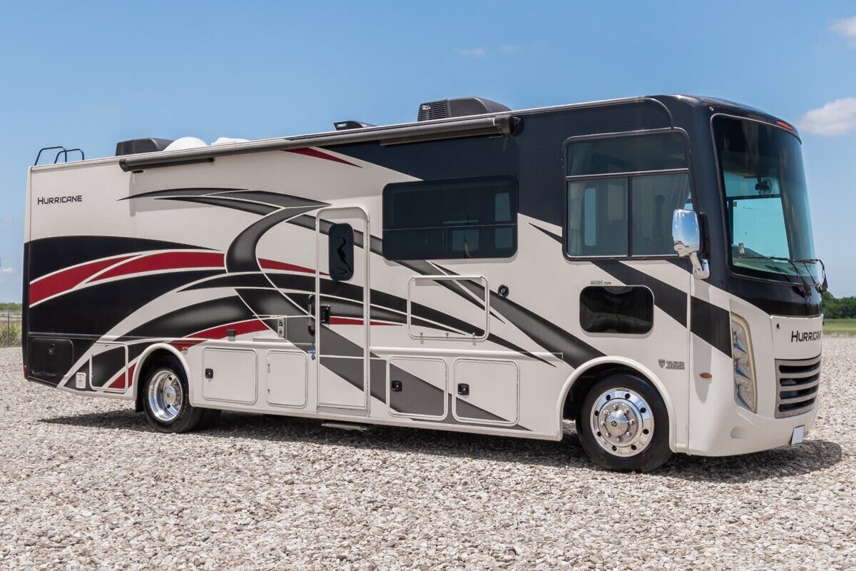 2022 Thor Motor Coach Hurricane 31C