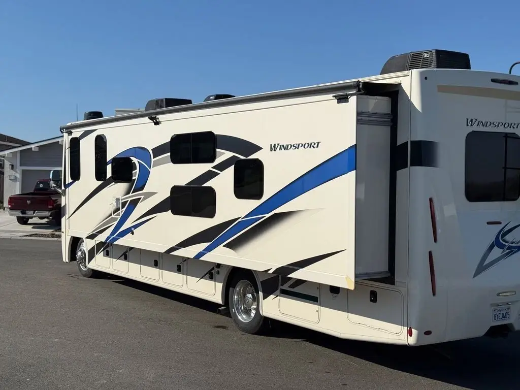 2022 Thor Motor Coach Windsport 34J 35' Class A Motorhome 186331
