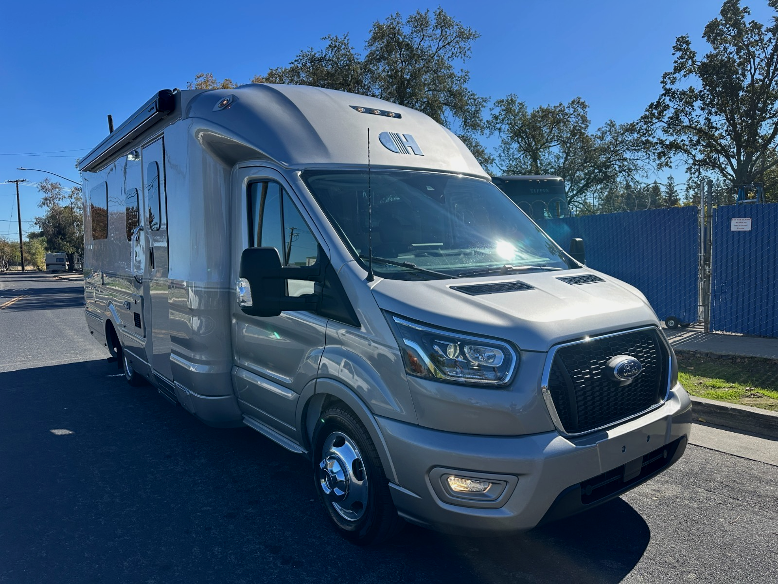 2023 COACH HOUSE PLATINUM III 250DT FORD TRANSIT 3500 MOTORHOME
