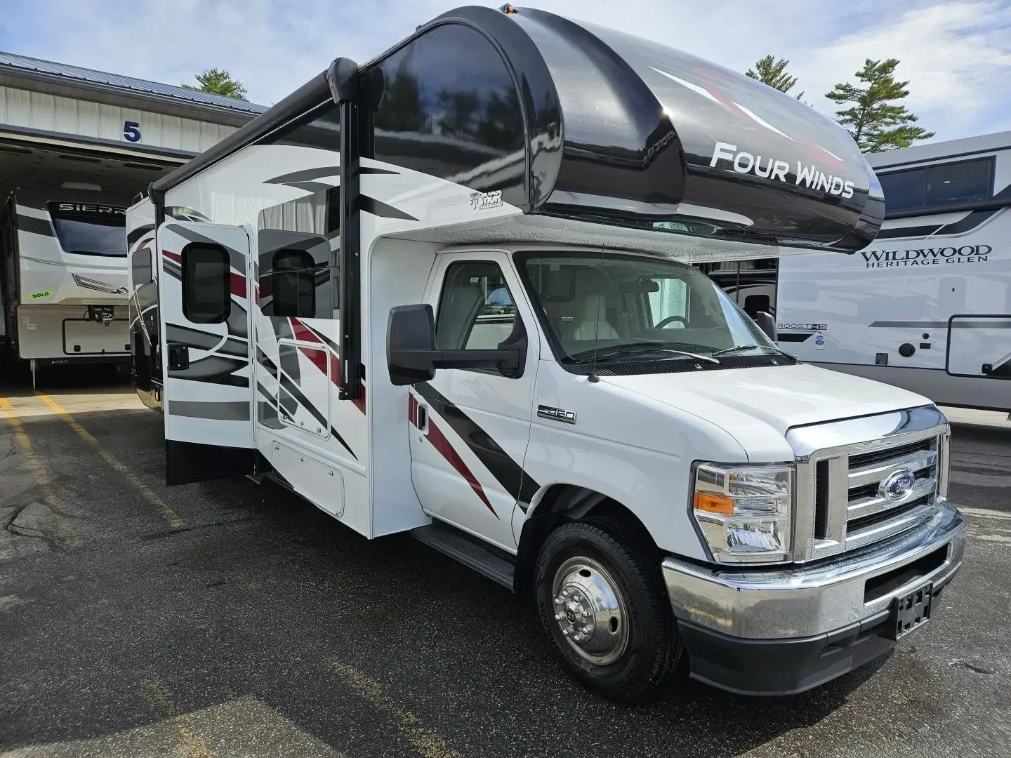 2023 THOR FOUR WINDS 31E