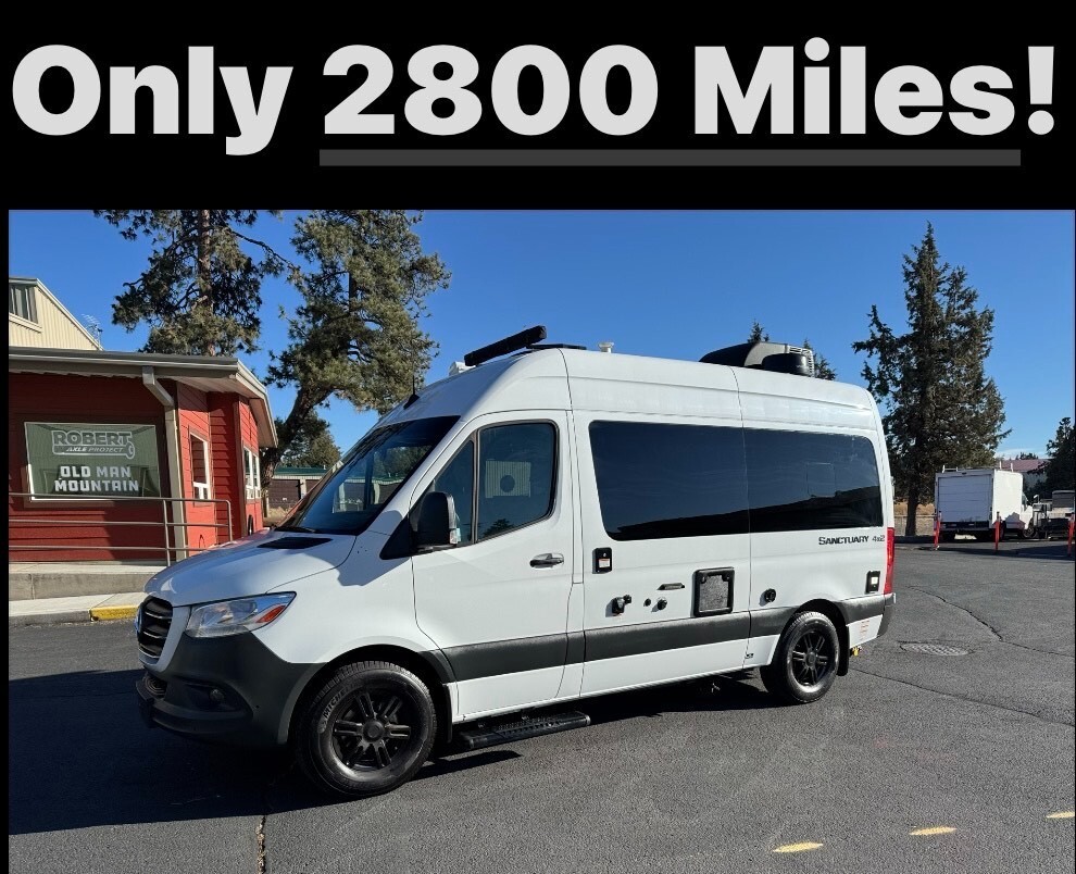 2023 Thor Sanctuary 19P 2k Miles !