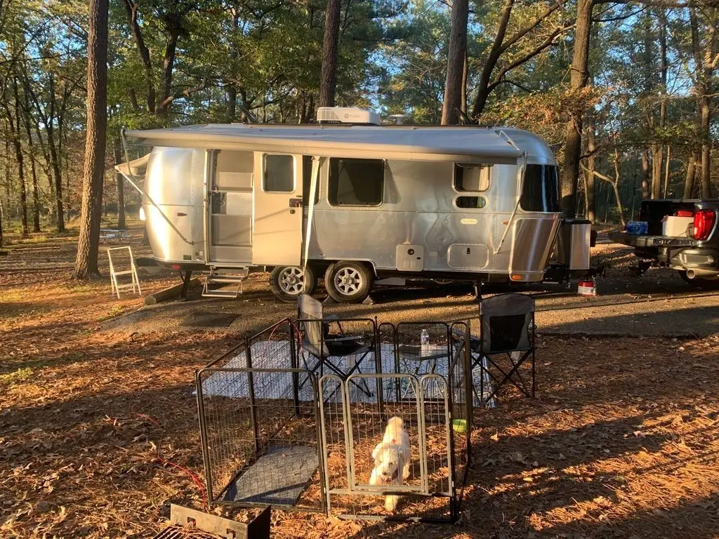 2024 Airstream Flying Cloud 23FB Twin 23' Travel Trailer 186615