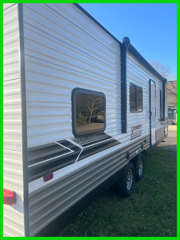 2024 Dutchmen Coleman Lantern LT 274BH Travel Trailer Stock Number 593923