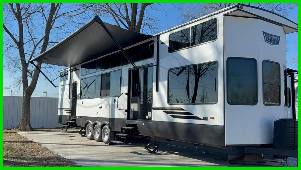 2024 Forest River Wildwood Grand Lodge 44VIEW Destination Trailer Stock#593469