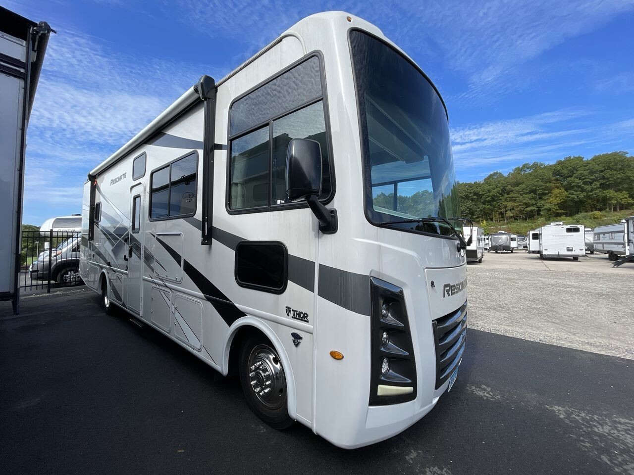 2024 Thor Motor Coach Resonate 30C