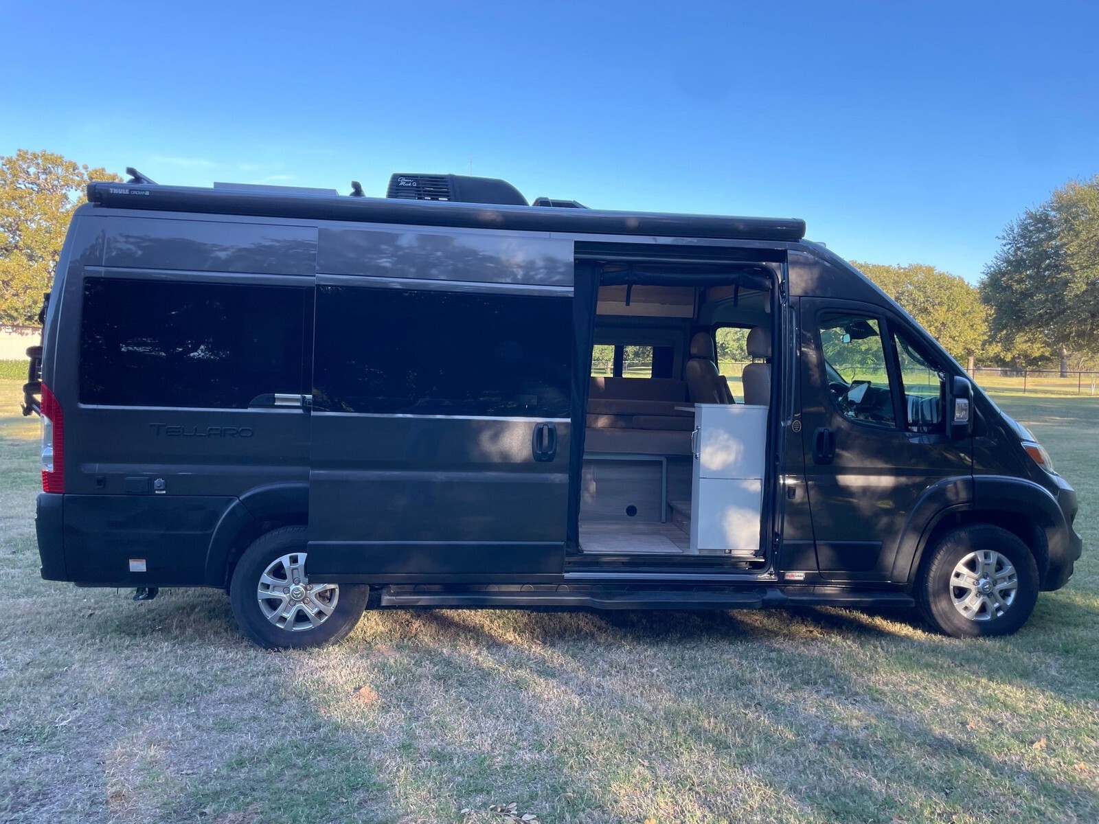 2024 Thor Tellaro 20K, self contained, generator, full bath, low mileage, clean