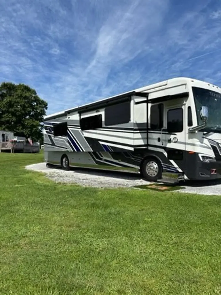 2025 Tiffin Motorhomes Allegro Bus 40IP 41' Class A Motorhome 186583