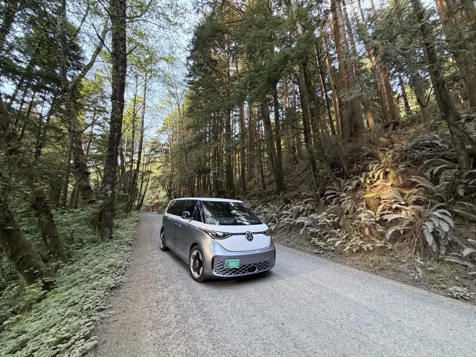 2025 Volkswagen ID.Buzz pro S plus 4Motion + Custom Camper Conversion