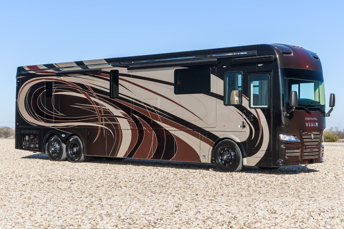 2026 Foretravel Realm FS605 LV2