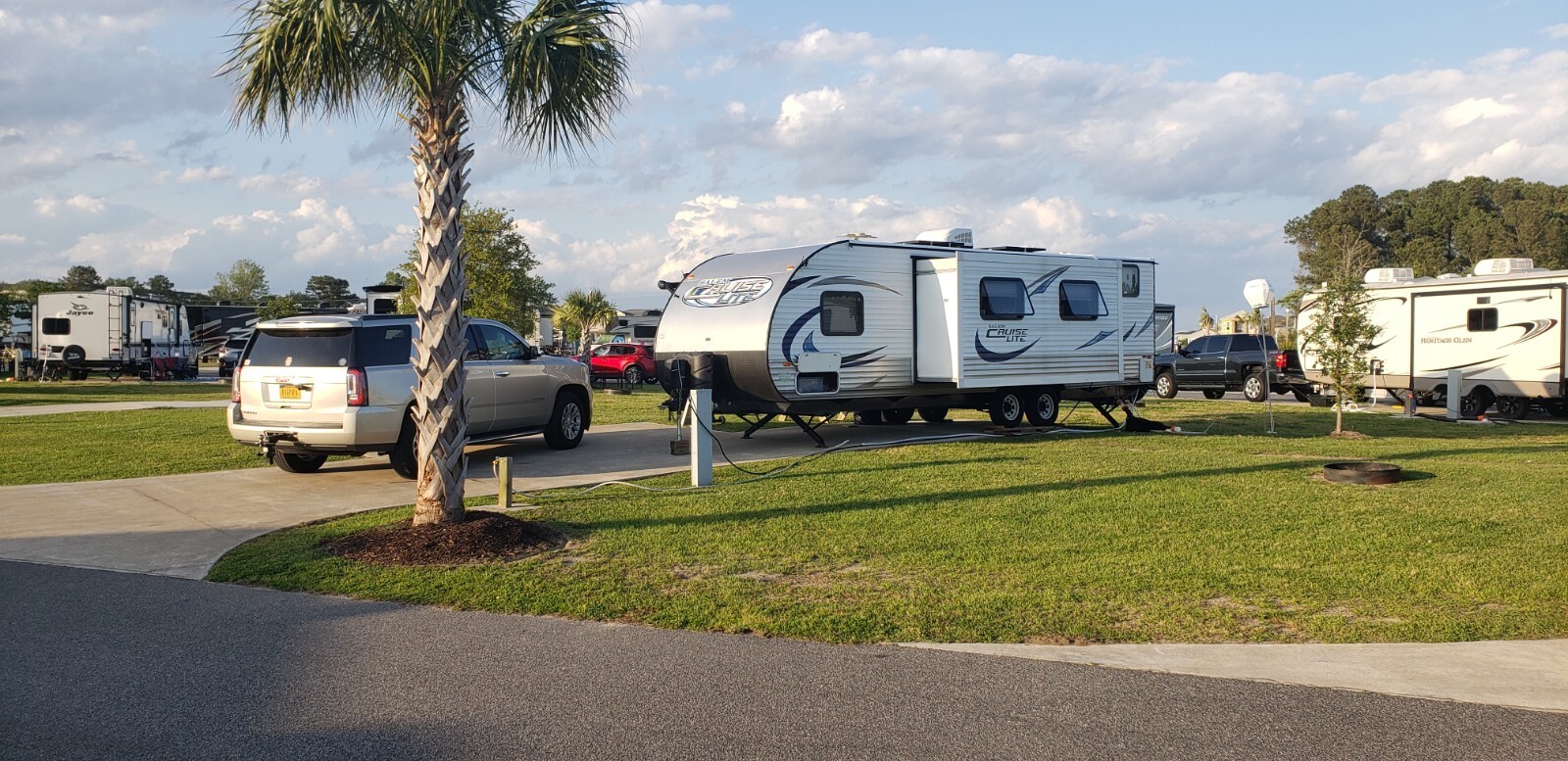 Forest River RV Travel Trailer 2015 - 262BHXL W/Solar Elec & 2 Roof Panels