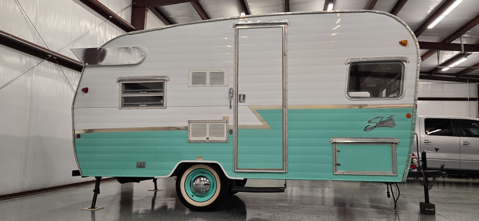 Shasta Airflyte 16' Vintage Limited Reissue Camper! Lighter than Airstream! NR!