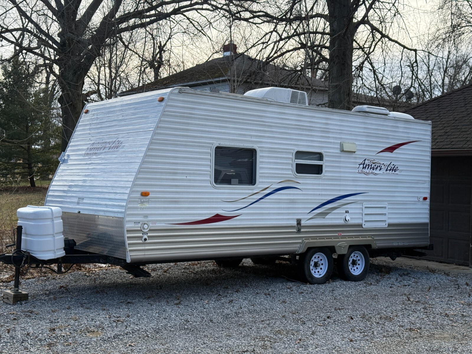 TRAVEL TRAILER - Pull Behind Gulf Stream
