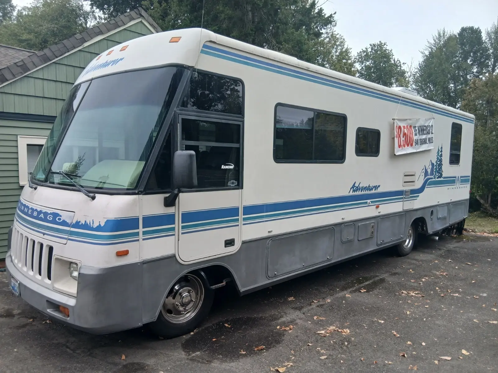 Winnebago Motorhome 64K miles