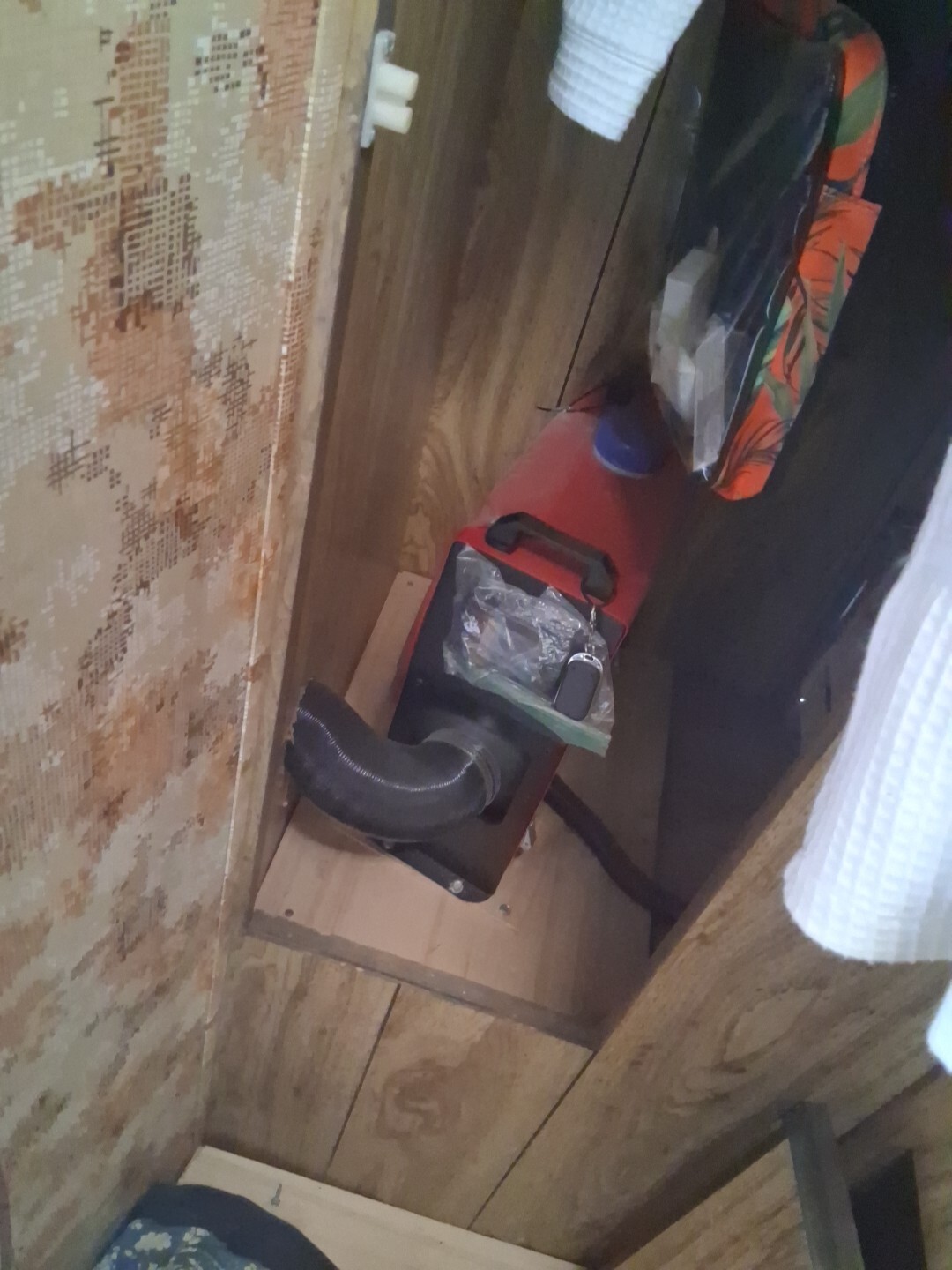 1979 Ford 35C CTV family camper