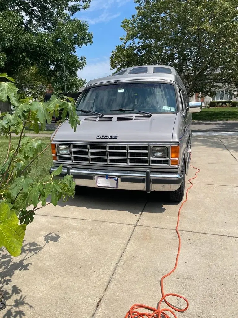 1989 Roadtrek Versatile 190 Class B Motorhome
