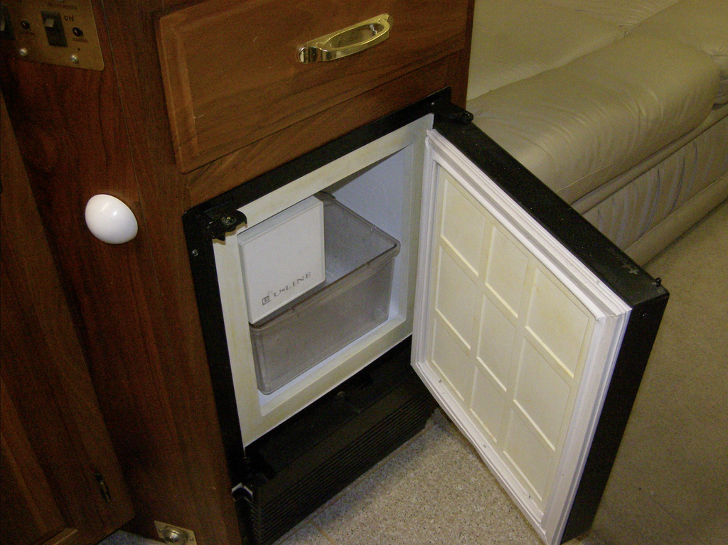 1997 American Coach American Eagle Class A Motorhome