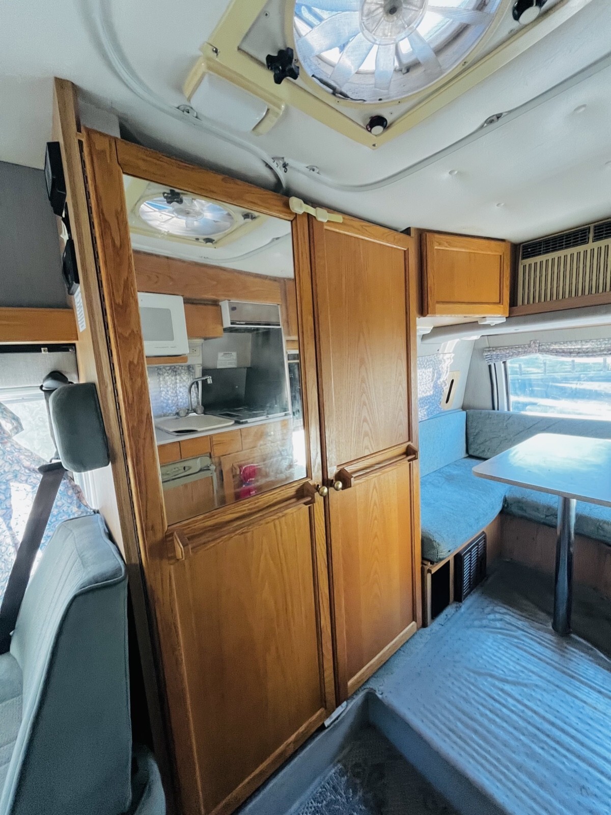 2001 Dodge Roadtrek Motorized Class B