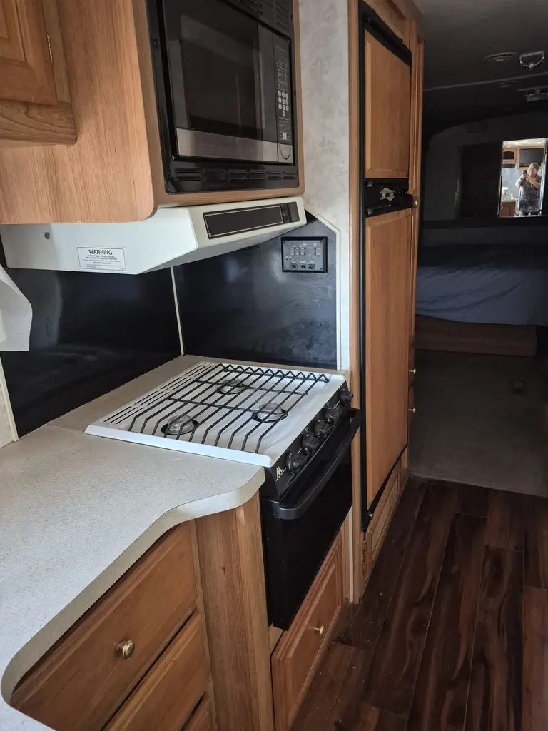 2002 Georgie Boy Landau Class A Motorhome