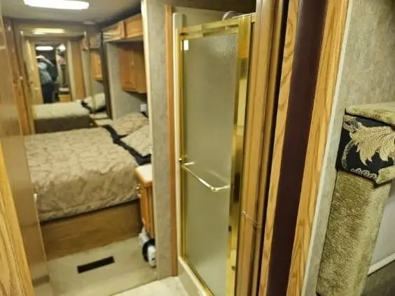 2005 Holiday Rambler Neptune Motorized Class A