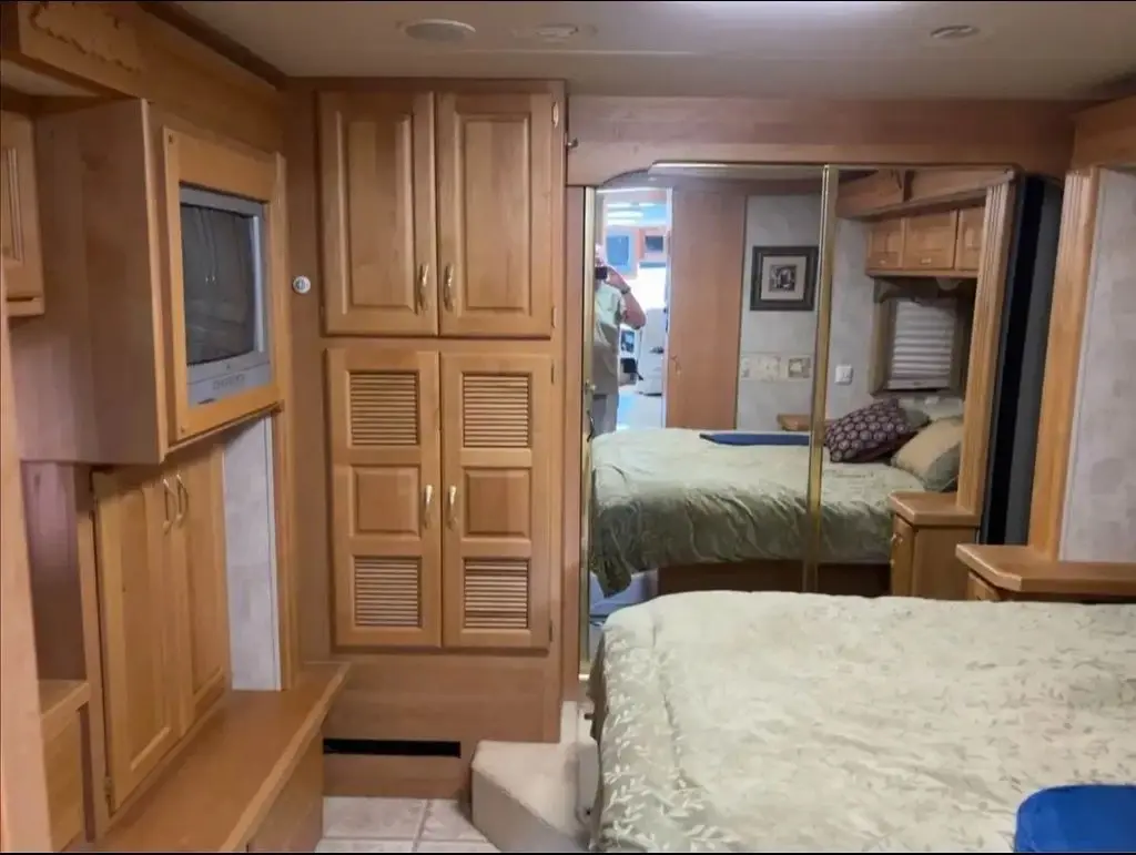 2006 Holiday Rambler Ambassador Class A Motorhome