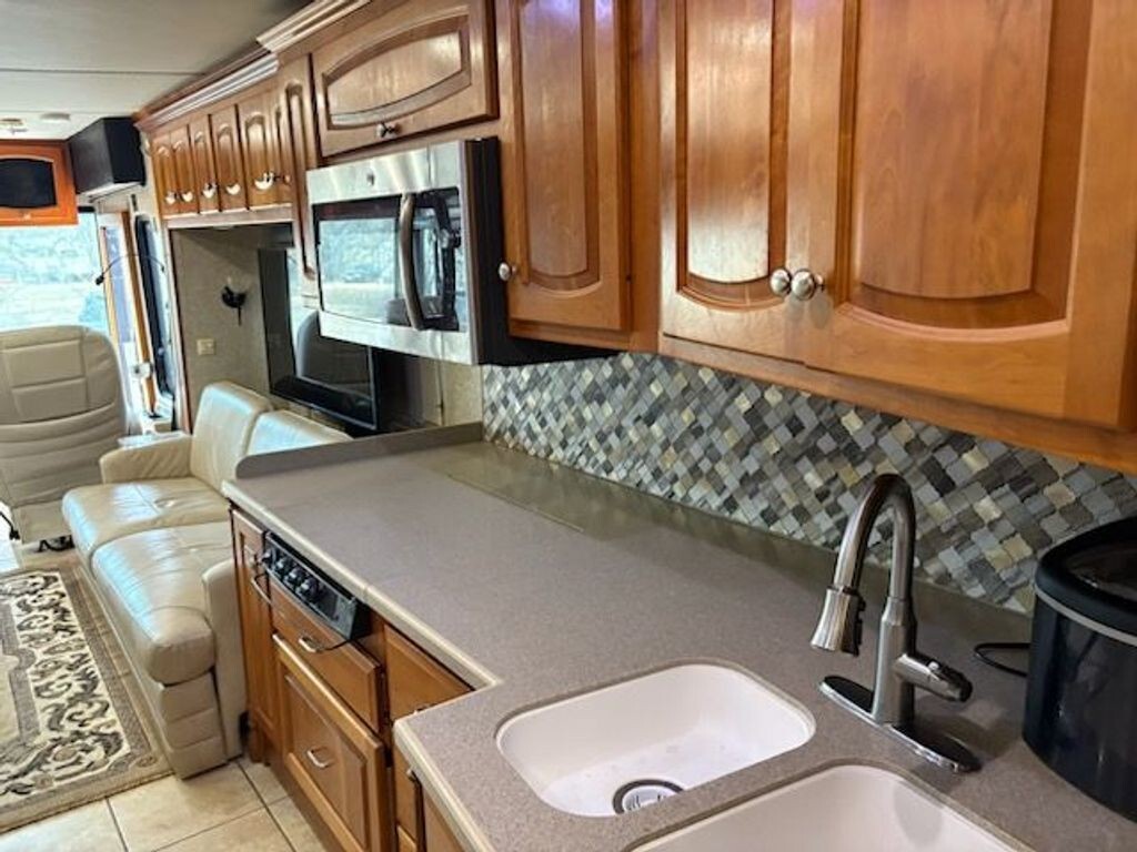 2008 Newmar Dutch Star Class A Motorhome