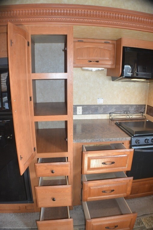 2010 Forest River Sandpiper Fifth Wheel