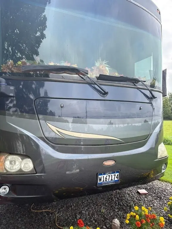 2010 Winnebago Journey Motorized Class A