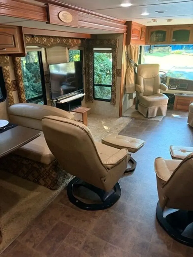 2011 Coachmen Sportscoach Class A Motorhome