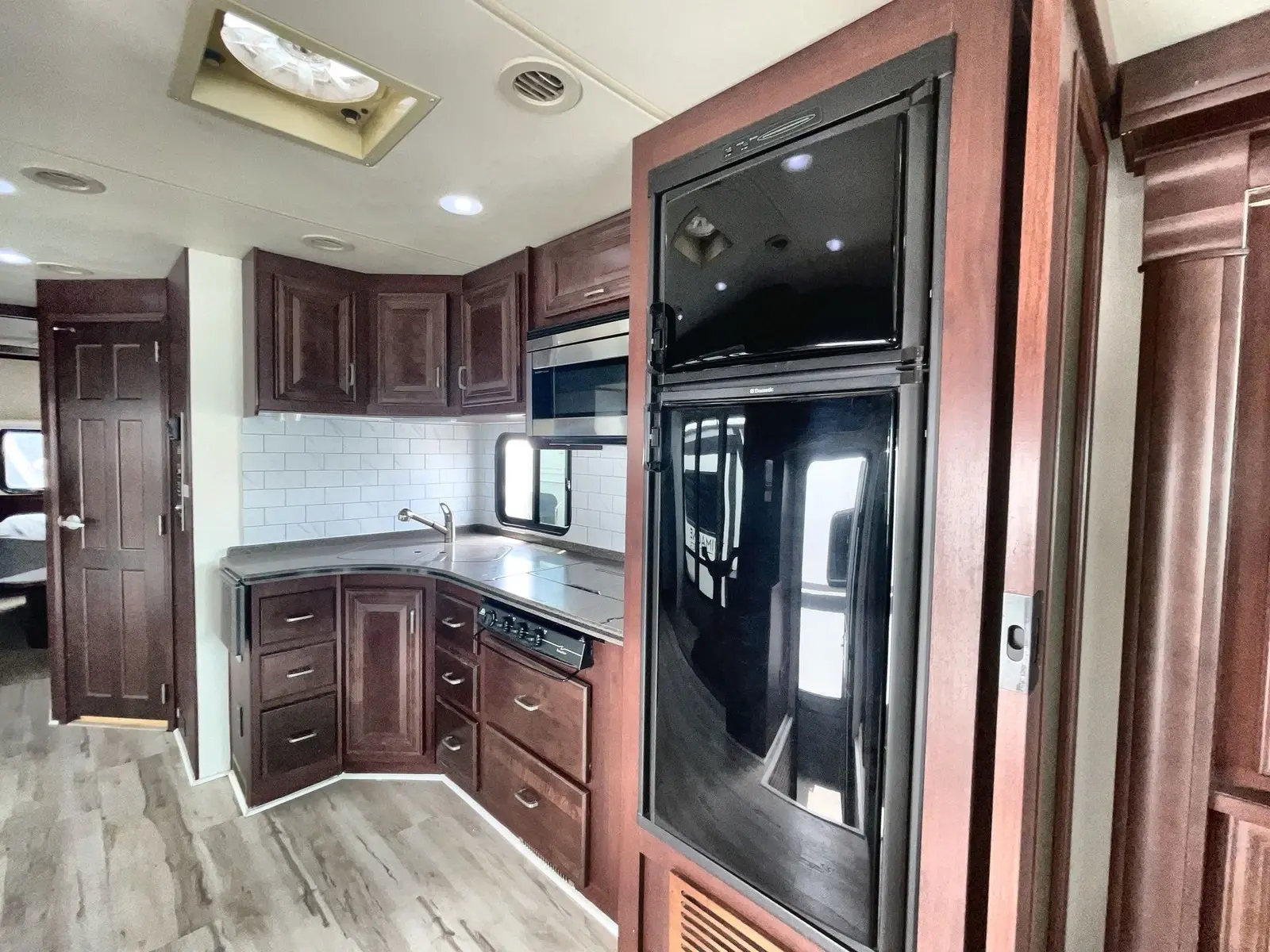 2011 Thor Motor Coach Challenger