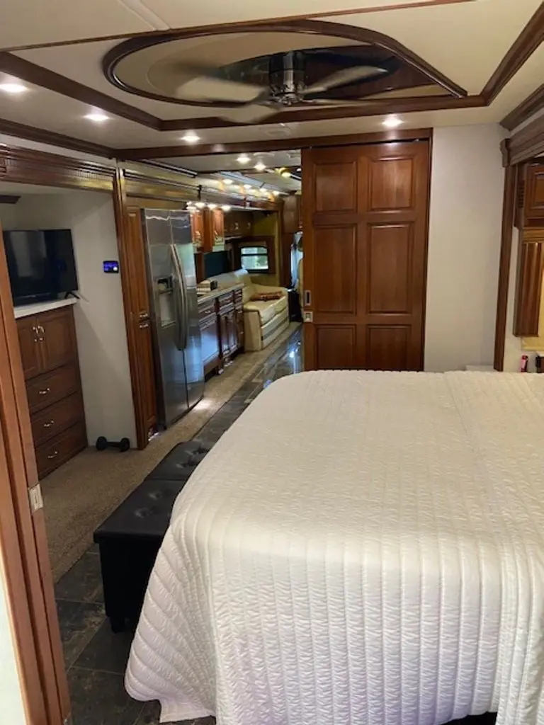 2013 American Coach American Eagle Class A Motorhome