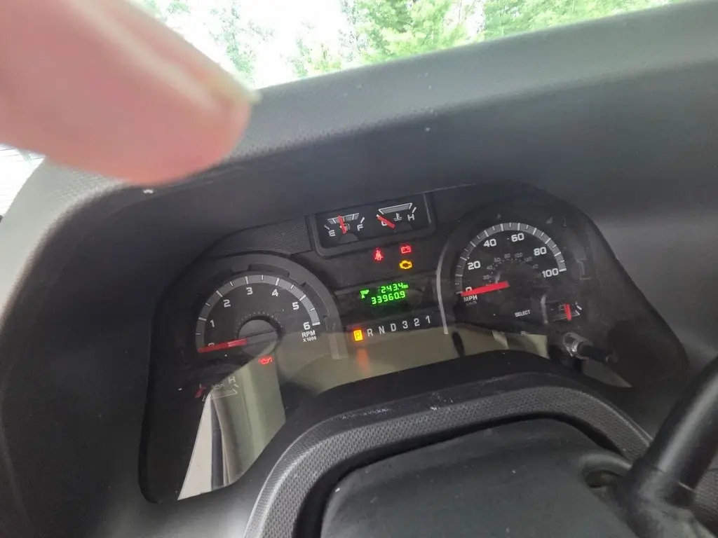 2013 Thor Motor Coach Chateau Class C Motorhome