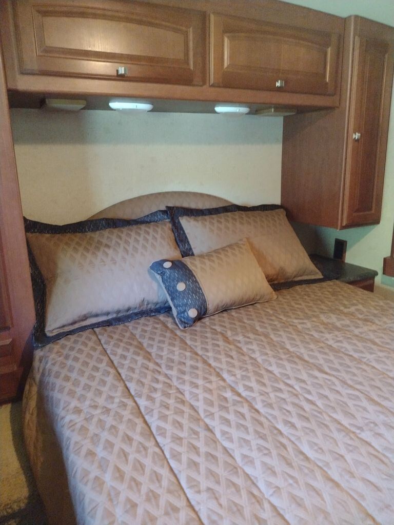 2013 Winnebago Vista Class A Motorhome