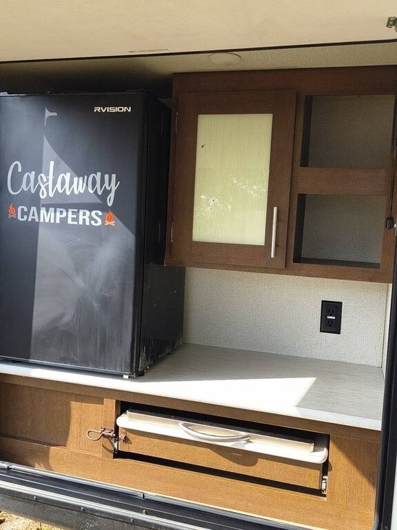 2014 Prime Time Manufacturing Tracer Breeze Travel Trailer