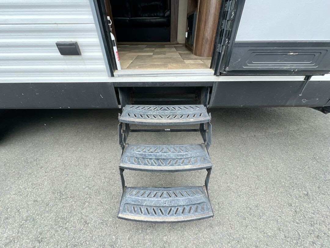 2015 Coleman LANTERN