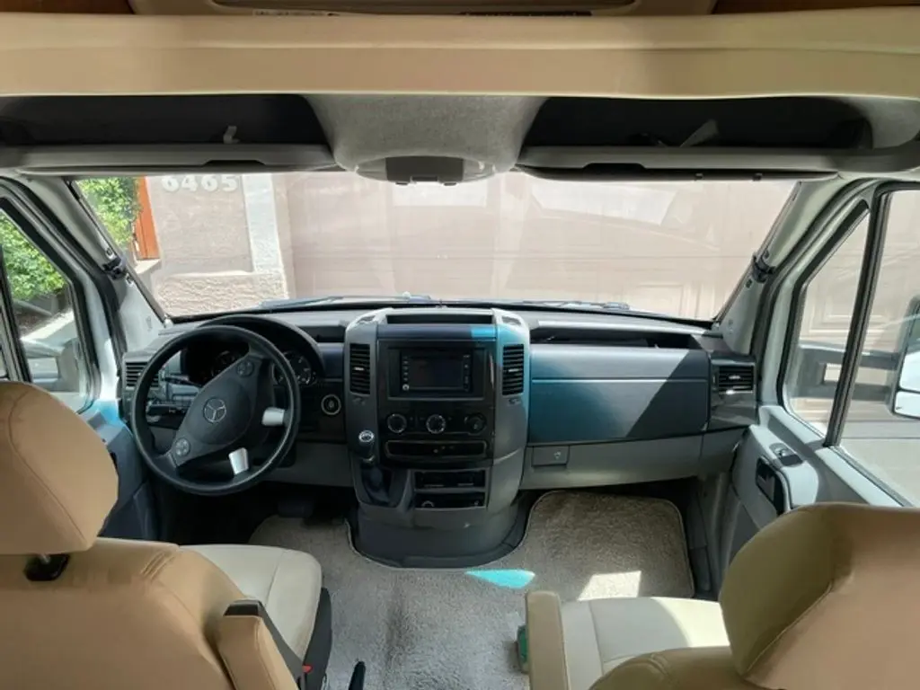 2015 Itasca Navion Class C Motorhome