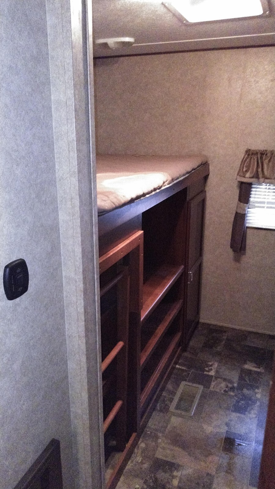 2015 PRIME TIME Freedom Express Ultra-Lite Travel Trailer