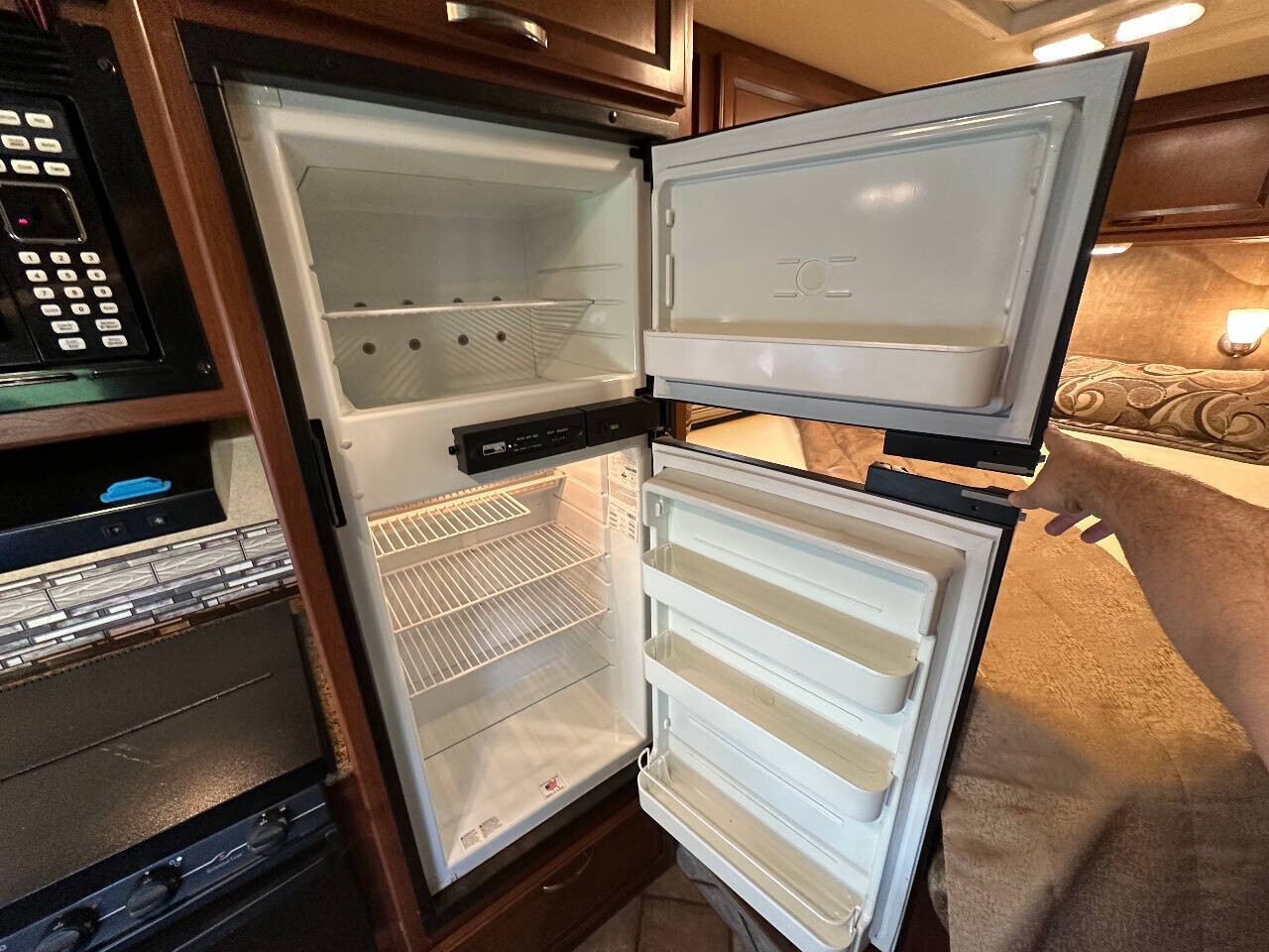 2015 Beige Thor Motor Coach Four Winds RVs & Campers