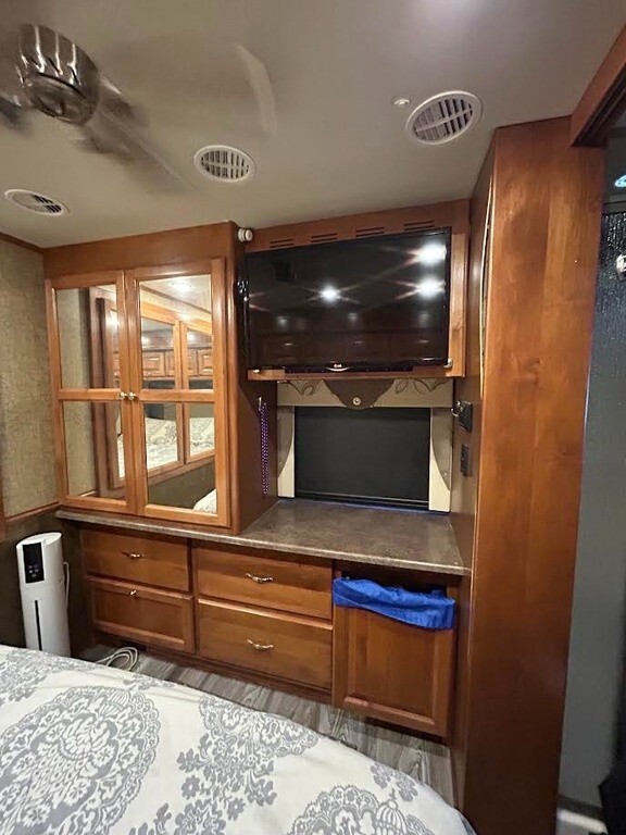 2015 Tiffin Motorhomes Allegro Motorized Class A