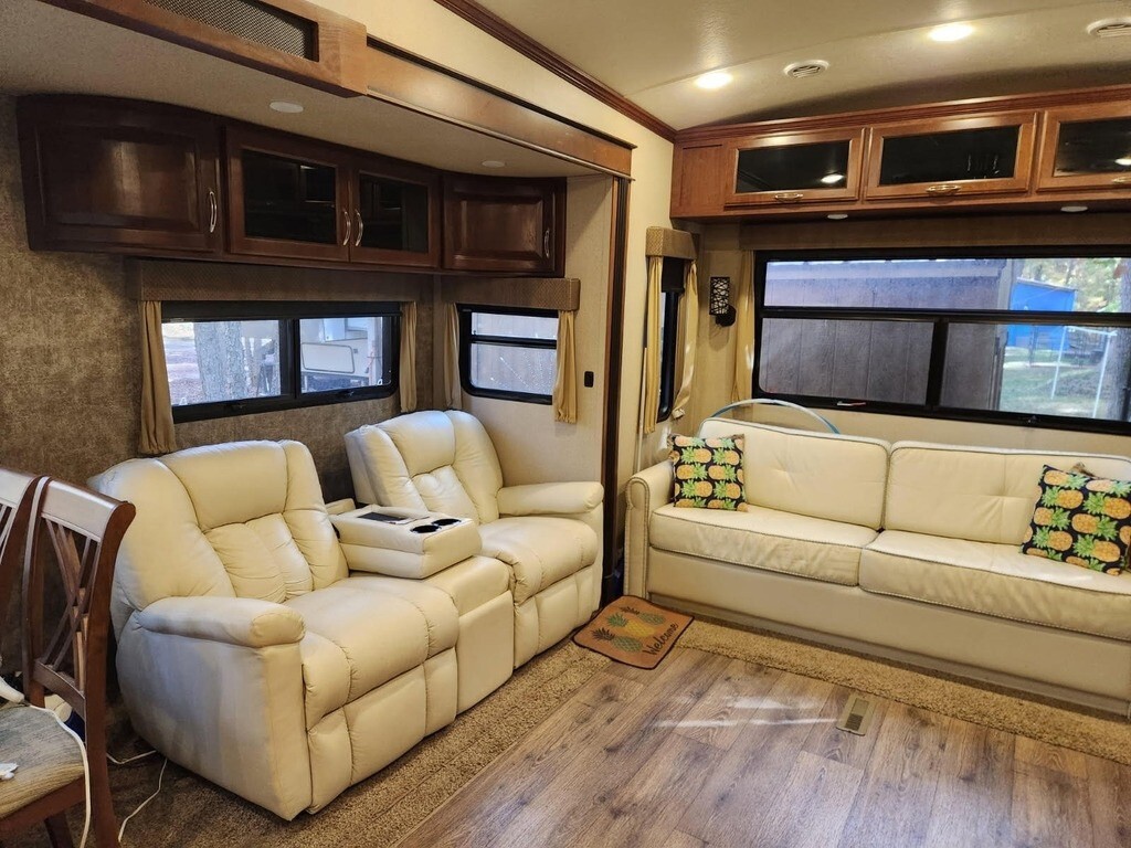 2016 EverGreen RV Bay Hill Fifth Wheel