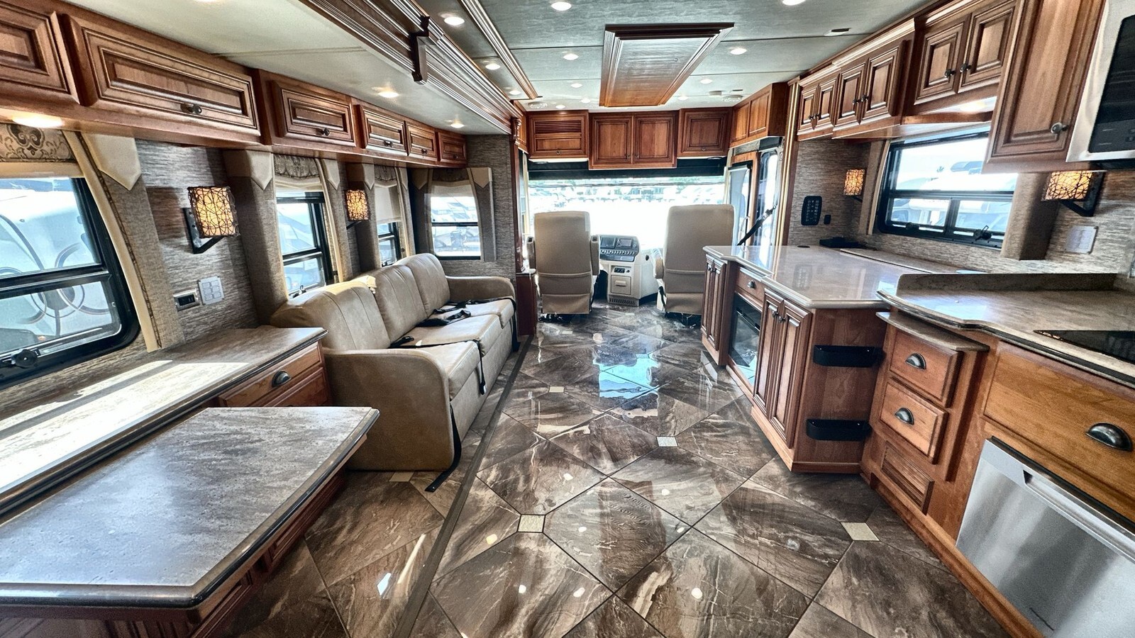 2016 Newmar Dutch Star