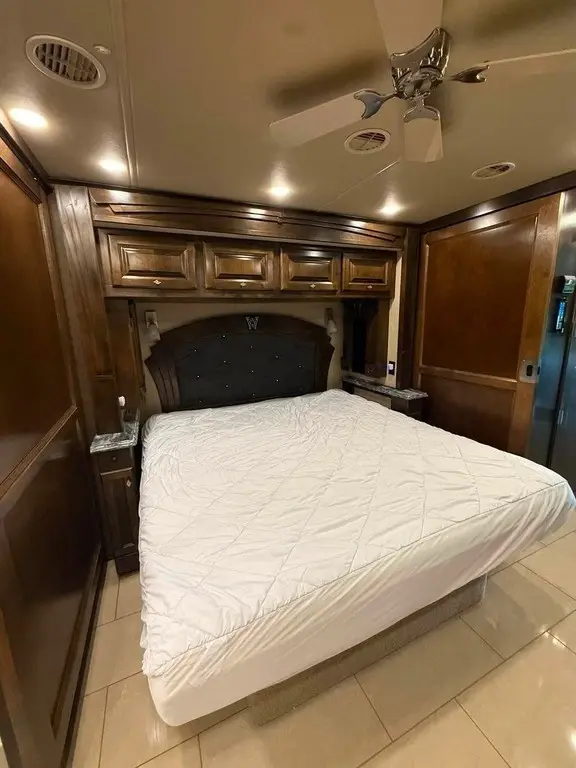 2016 Tiffin Motorhomes Phaeton Motorized Class A