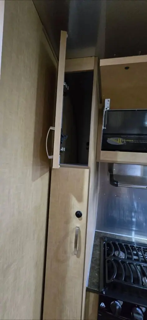 2017 Airstream Flying Cloud Travel Trailer